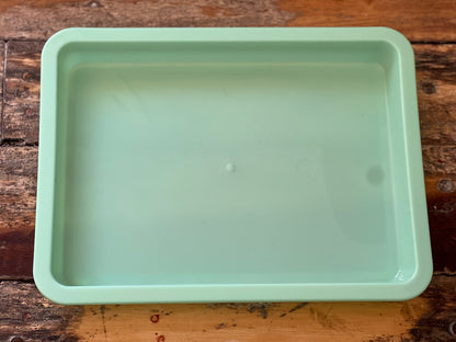 MESSY PLAY TRAY
