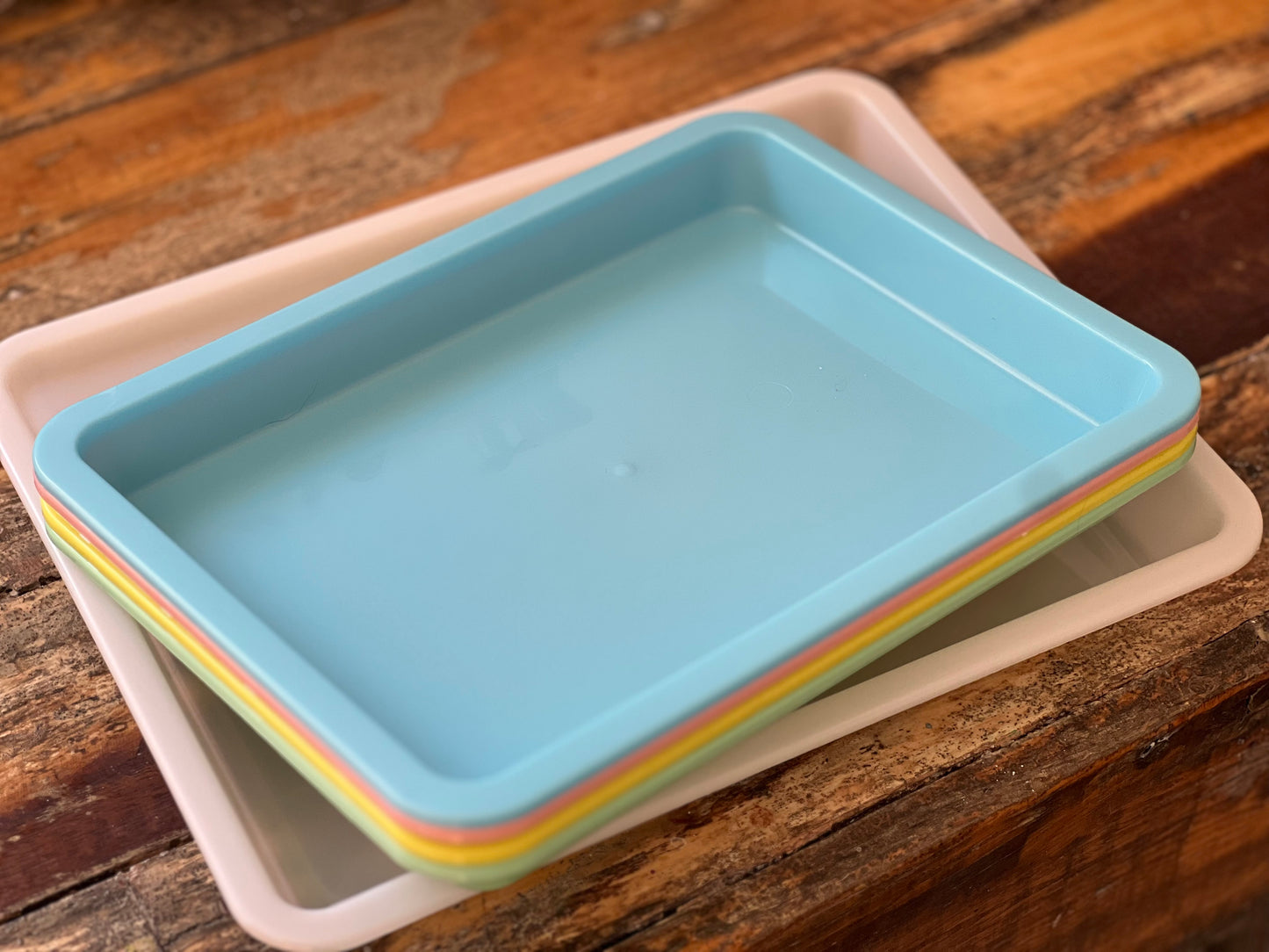 MESSY PLAY TRAY